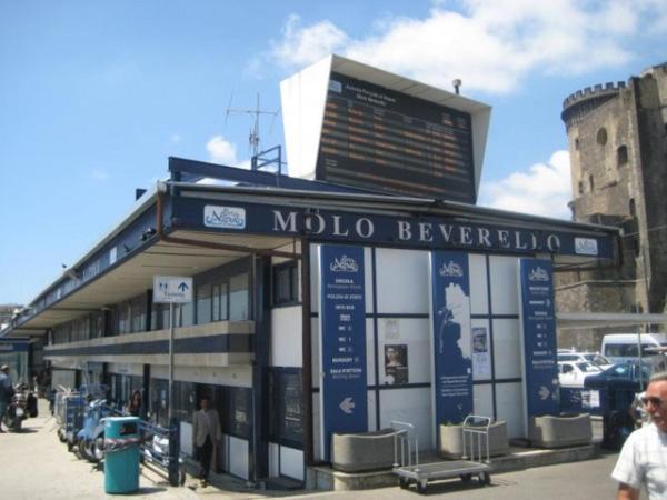 那不勒斯 Yacht Club Angioino酒店 外观 照片
