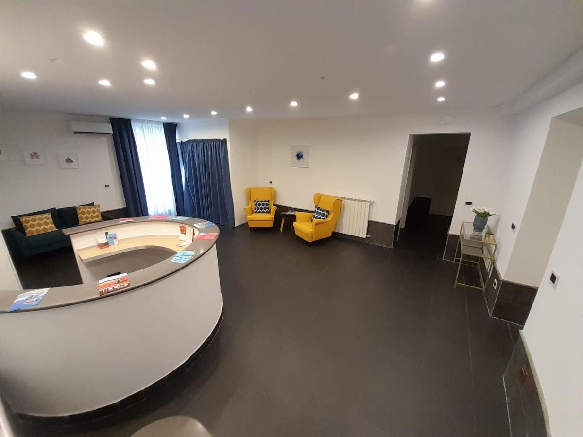 那不勒斯 Yacht Club Angioino酒店 外观 照片